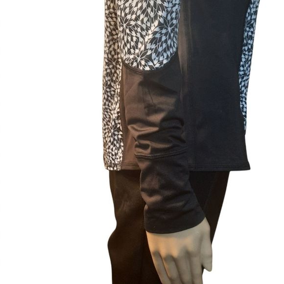 Lands End Shirt Womens Sporty Sun Tee Black white Size Petite Small - Picture 7 of 8